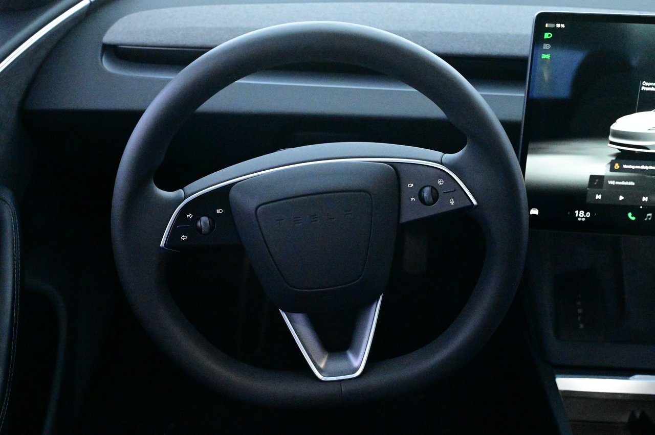 Tesla Model 3 2024, bild 7/10