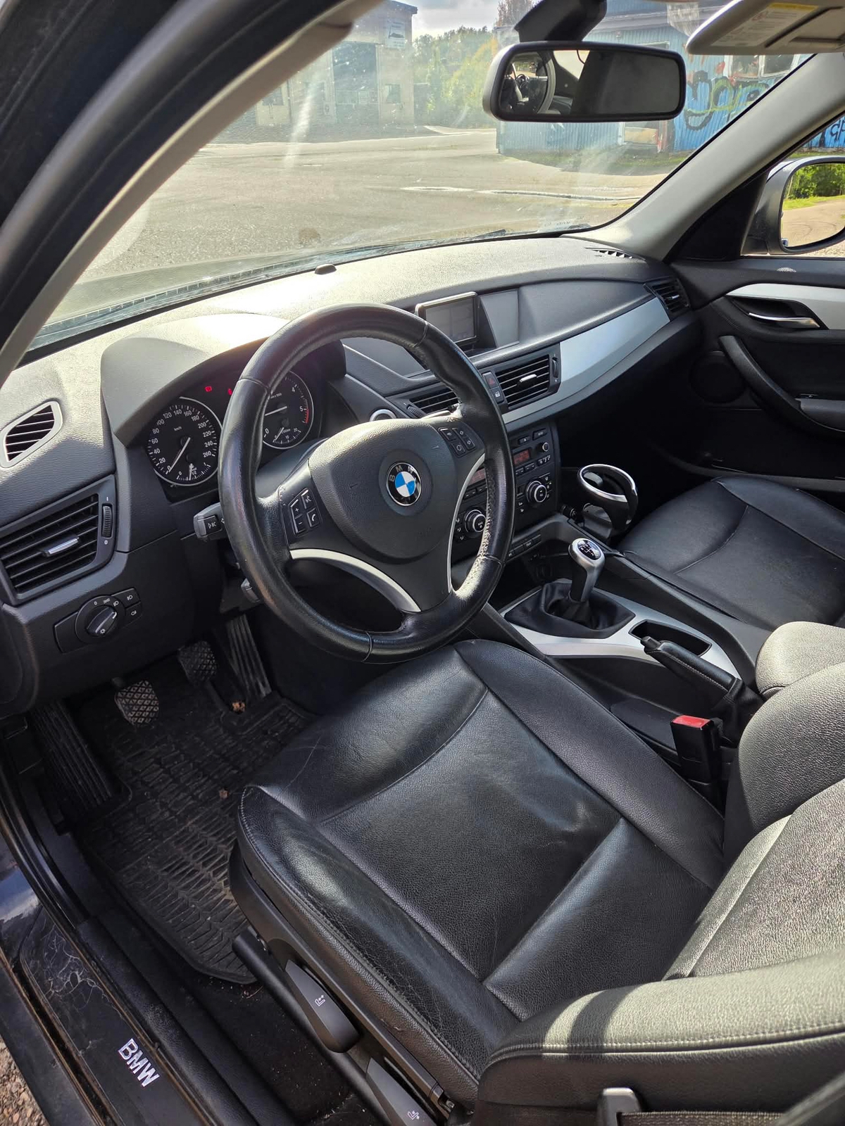 BMW X1 2010, kuva 5/5