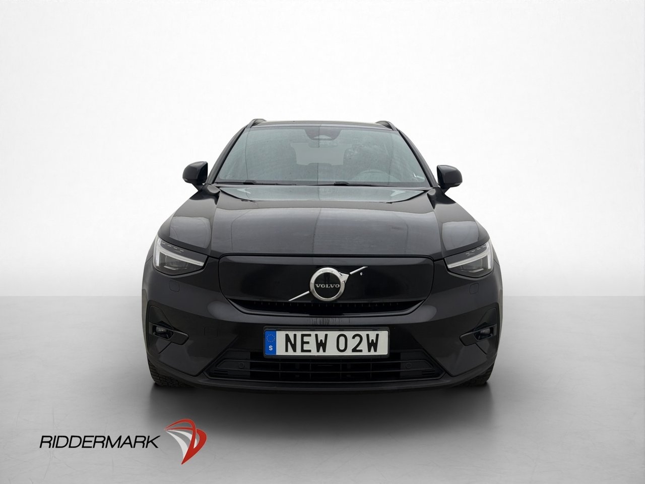 Volvo XC40 Plus 2023, bild 2/10