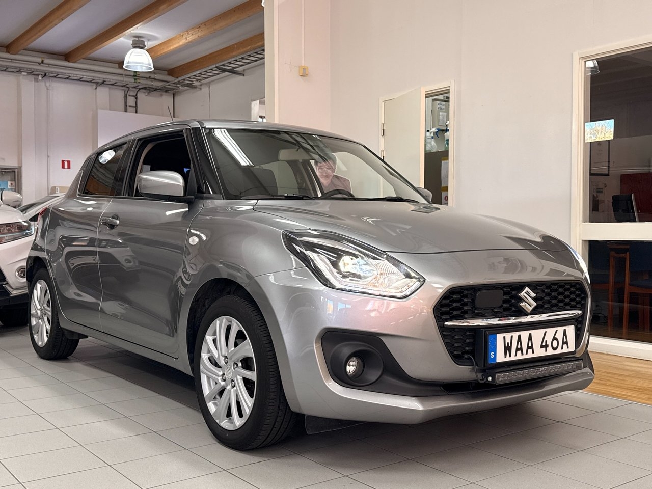 Suzuki Swift 1.2 Dualjet Hybrid 2022, bild 3/7