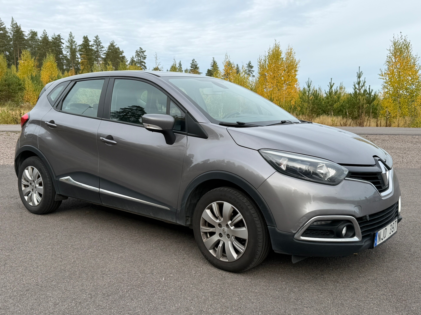 Renault Captur TCe 90 2013, bild 2/6