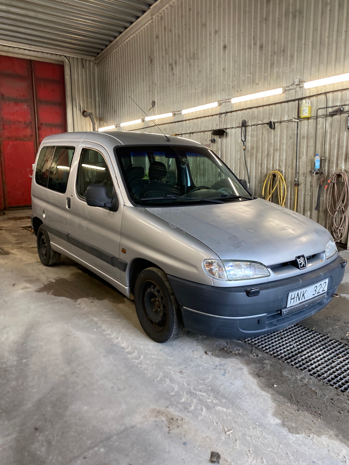 Peugeot Partner 1.8 1998, bild 2/6