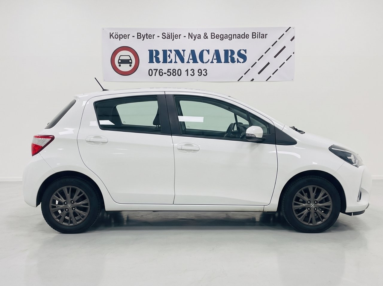 Toyota Yaris 1.5 Active 2019, bild 3/9