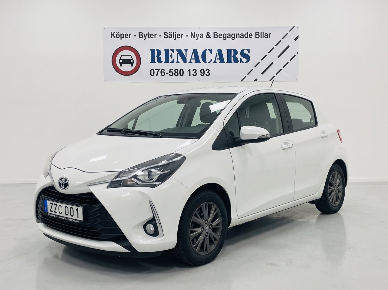 Toyota Yaris 1.5 Active 2019, bild 2/9