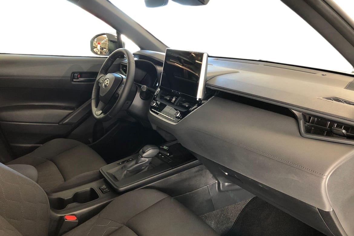 Toyota Corolla Cross 1.8 Hybrid 2026, bild 7/10