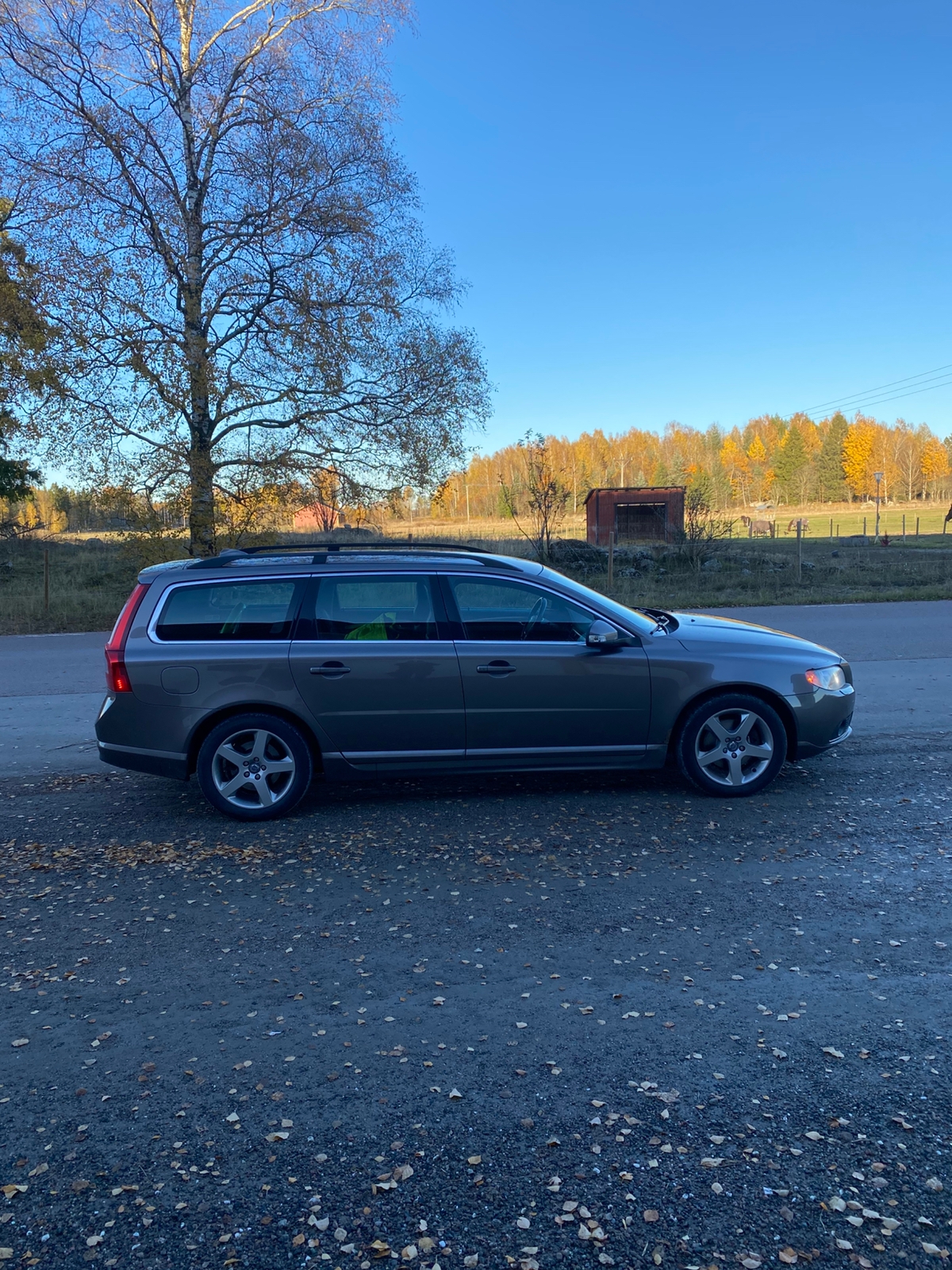 Volvo V70 2.4D 2010, kuva 3/6