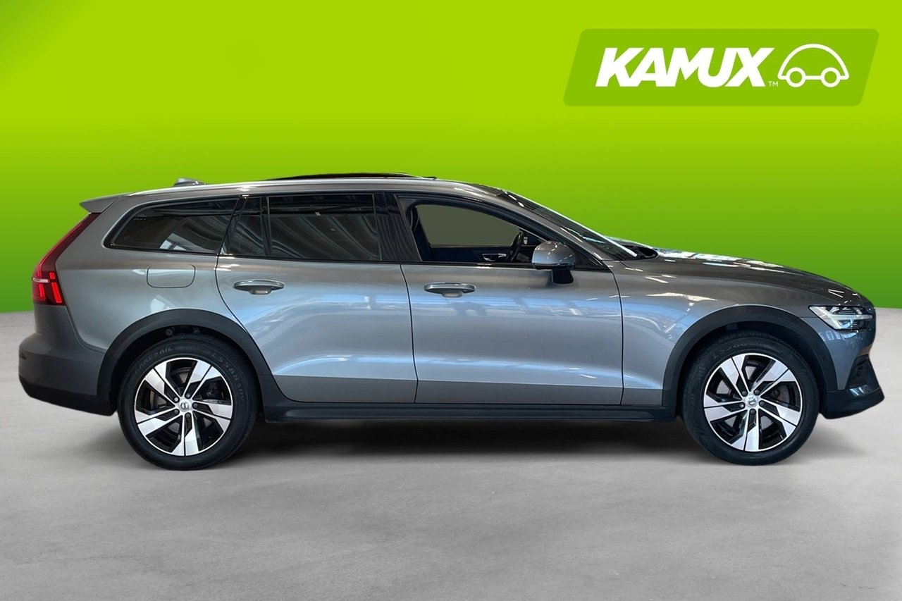 Volvo V60 Cross Country D4 2019, bild 2/16
