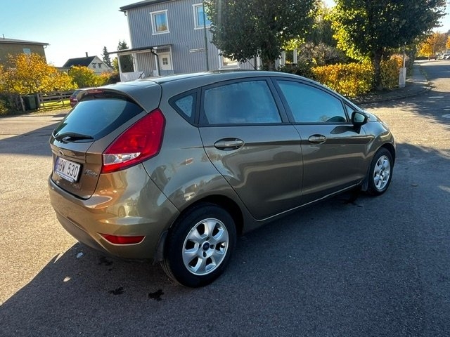 Ford Fiesta 1.4 TDCi Trend 2012, bild 3/9