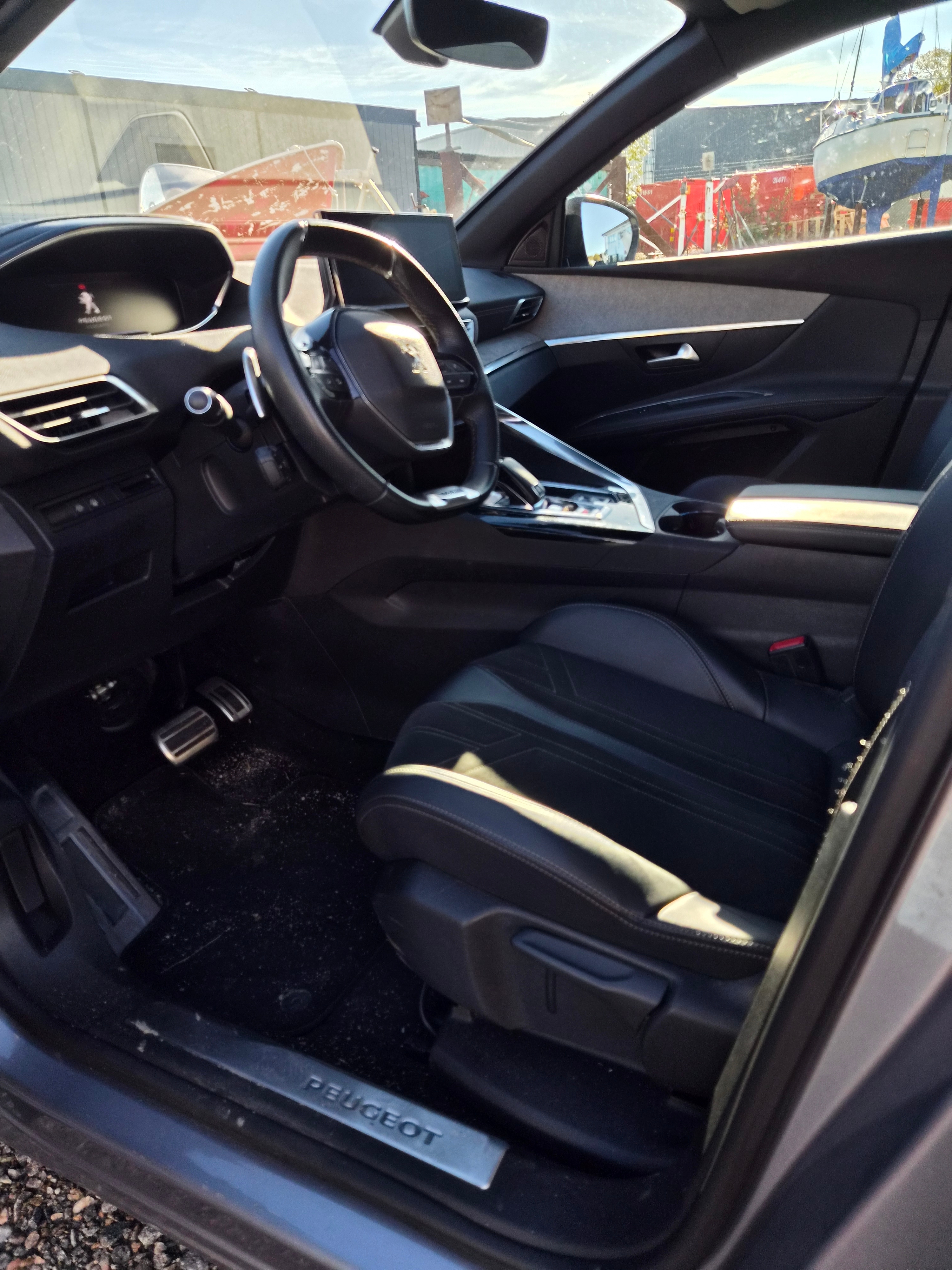 Peugeot 3008 1.2 PureTech 130 2021, bild 6/7