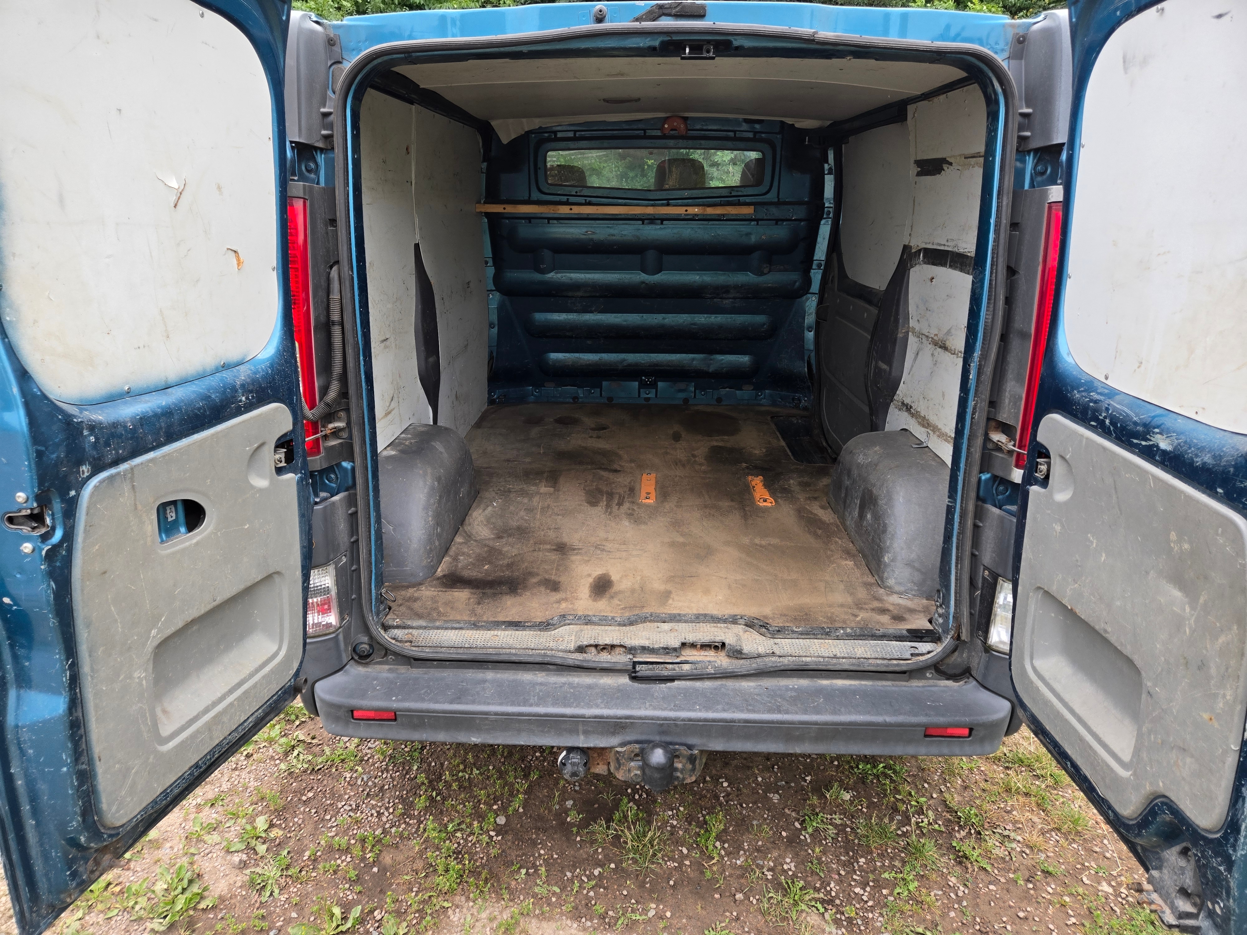 Renault Trafic 2.0 dCi 115 2008, bild 3/4