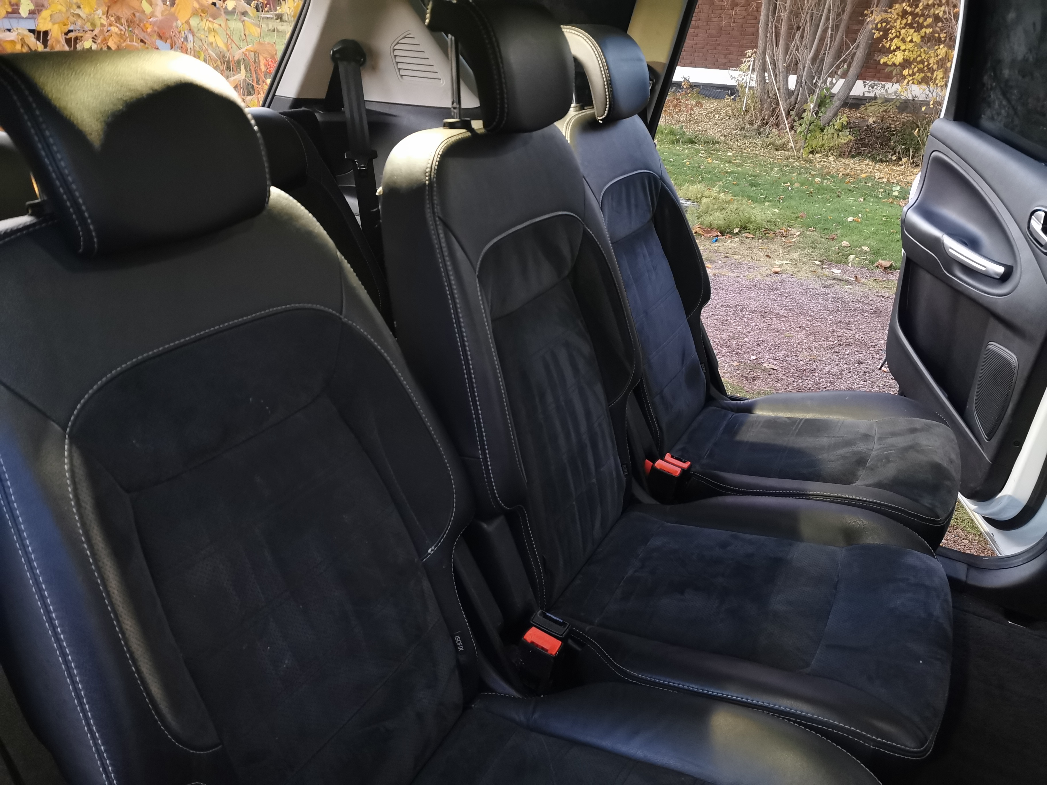 Ford S-MAX 2.0 TDCi 2011, bild 4/6