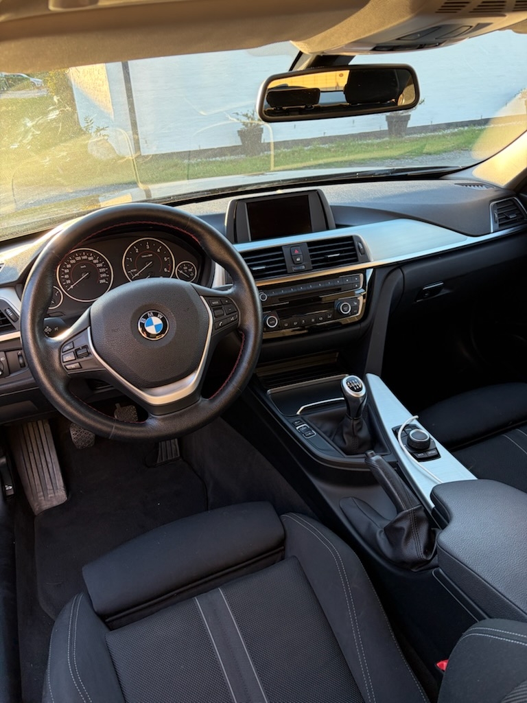BMW 318d 2016, bild 7/7