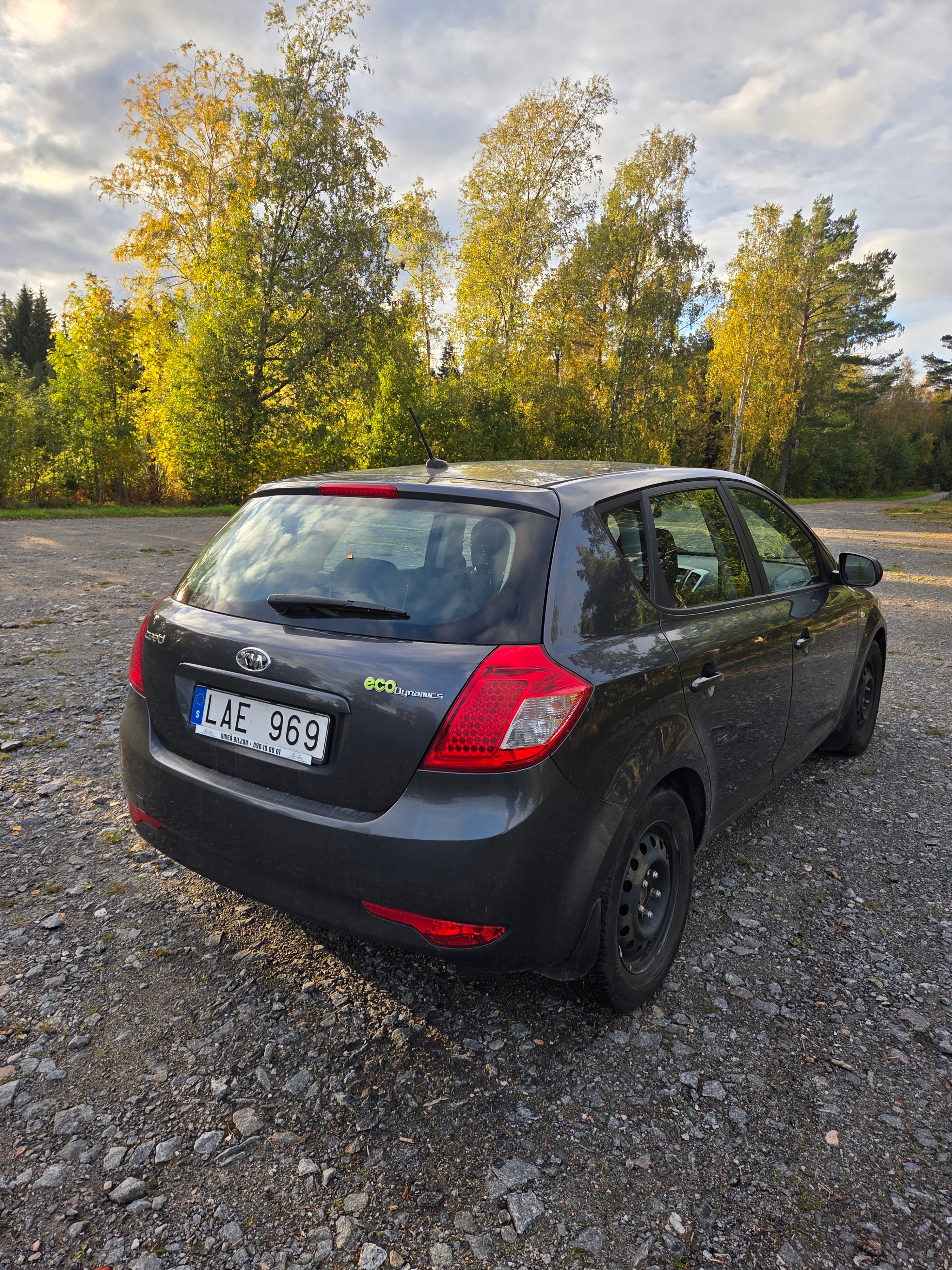 Kia Ceed 1.4 EX 2011, bild 3/6