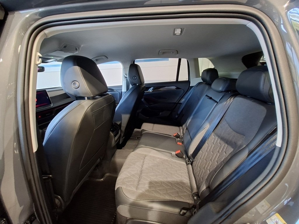 Volkswagen Tiguan 1.5 eHybrid Life 2026, kuva 6/10