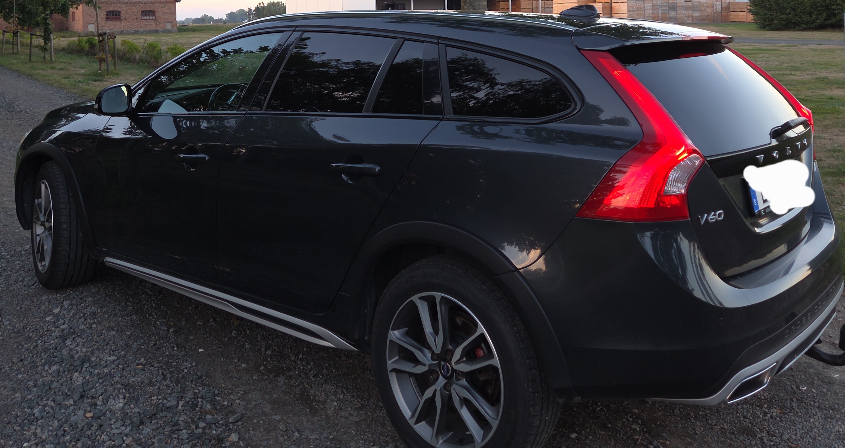 Volvo V60 D4 2017, bild 4/8