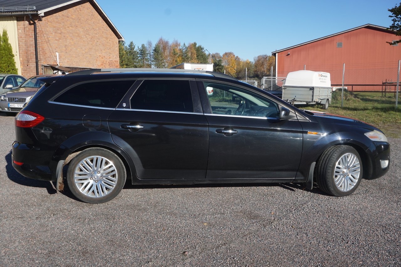 Ford Mondeo 2.0 TDCi DPF Ghia 2008, bild 2/8