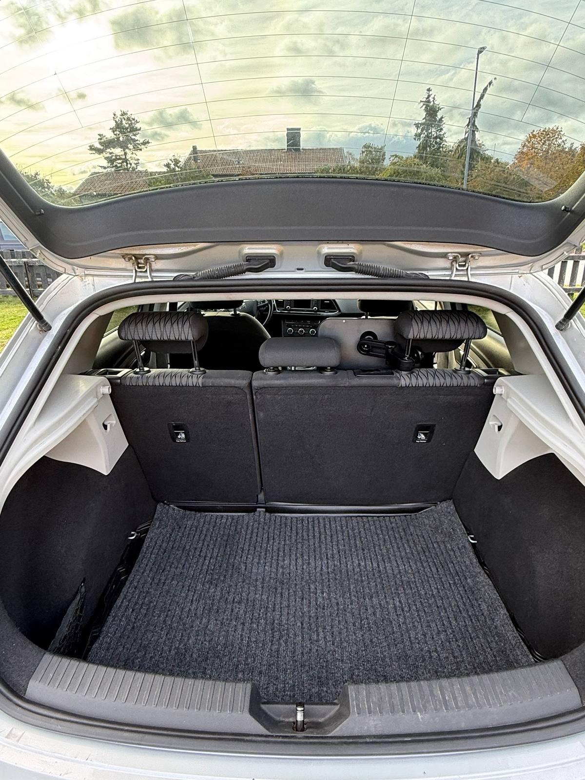 Seat Leon 1.2 TSI 2013, bild 7/8
