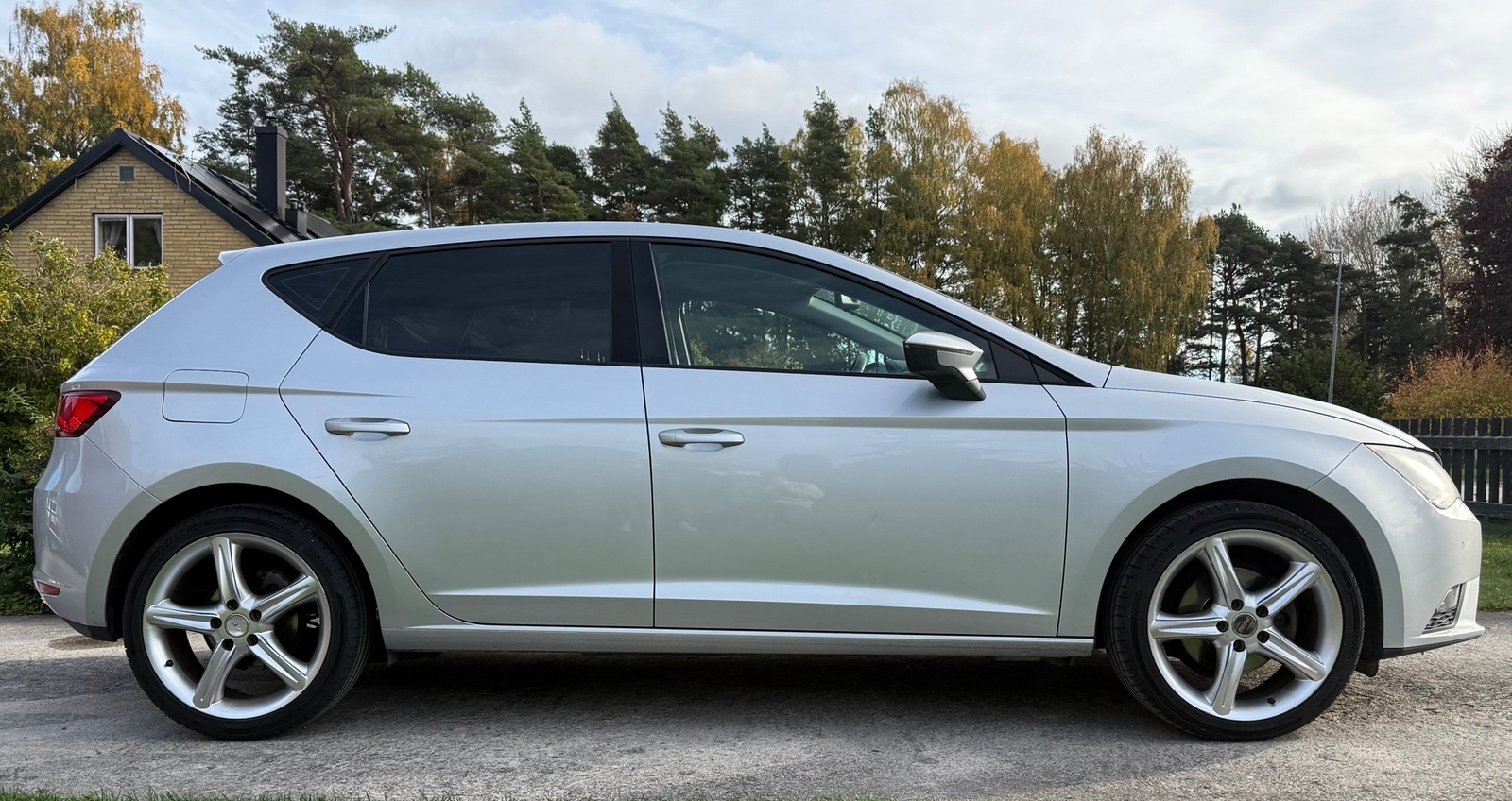Seat Leon 1.2 TSI 2013, bild 4/8