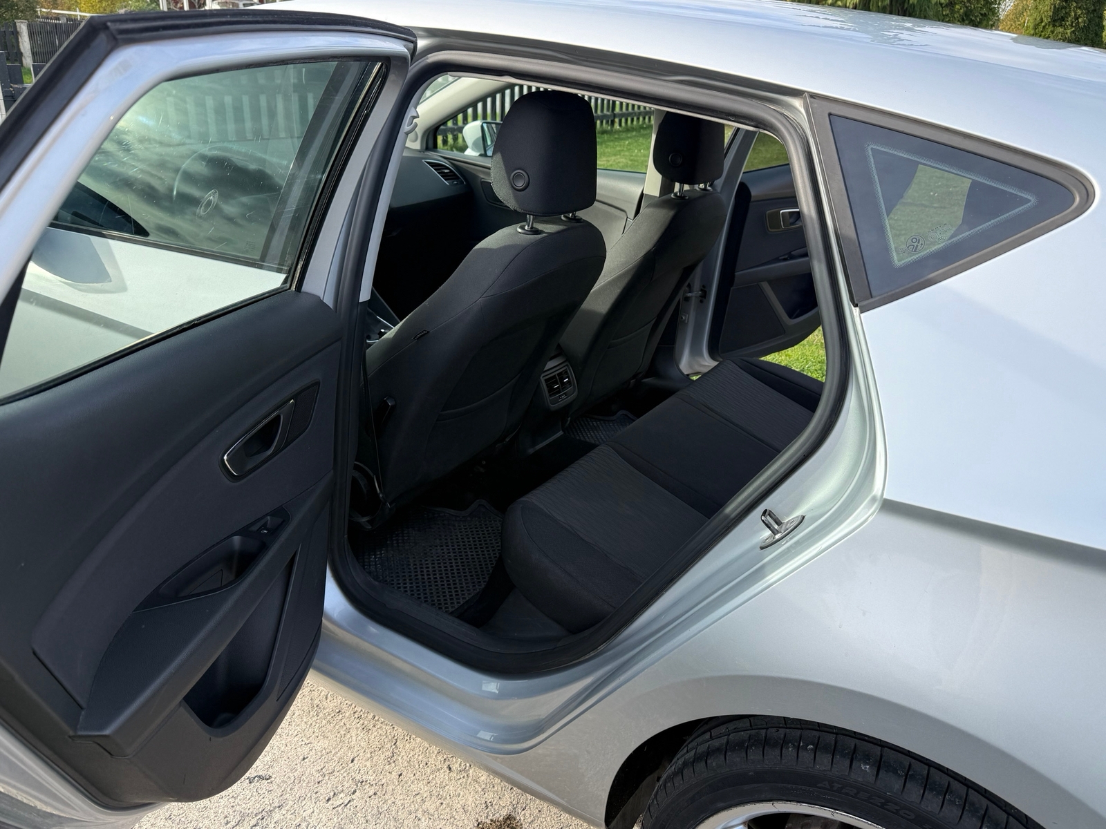 Seat Leon 1.2 TSI 2013, bild 6/8