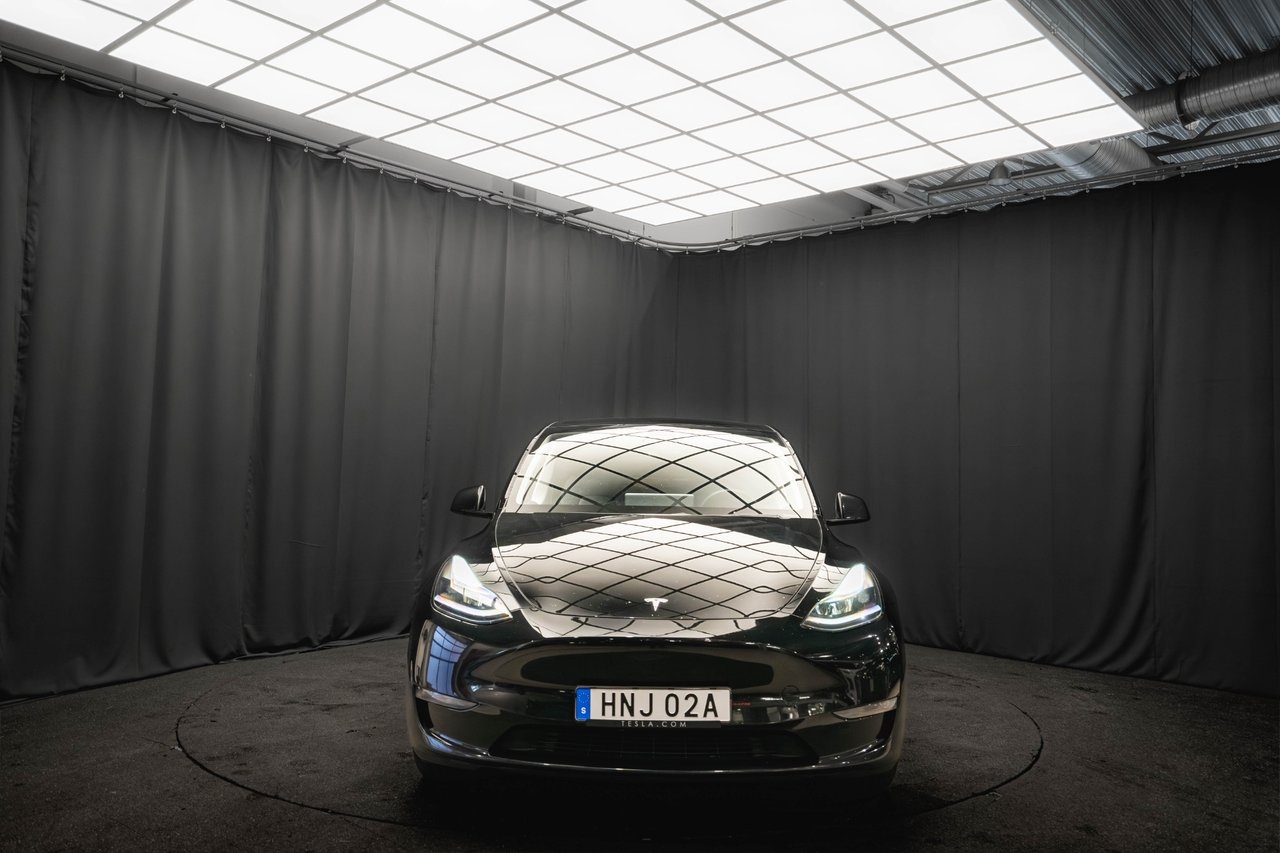 Tesla Model Y 2023, bild 4/10