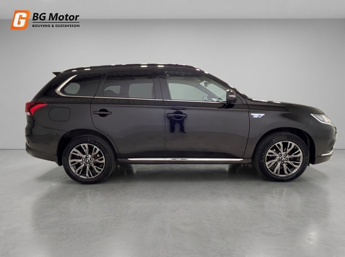 Mitsubishi Outlander 2018, bild 7/10