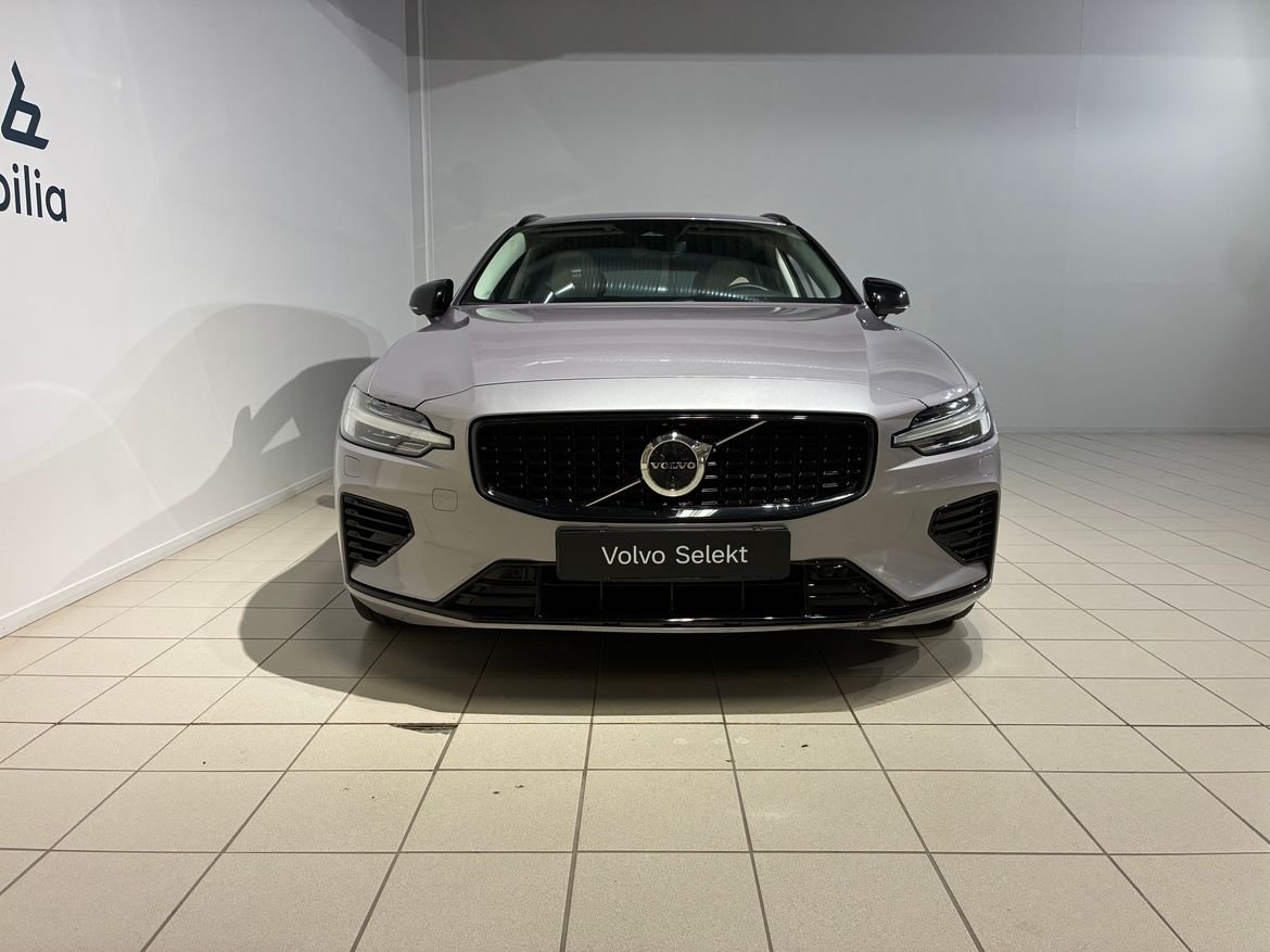 Volvo V60 T6 Plus Dark Nordic 2026, bild 2/10