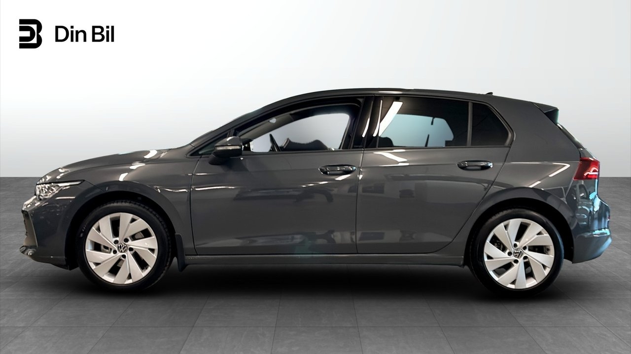 Volkswagen Golf 1.5 eTSI 2026, bild 2/10