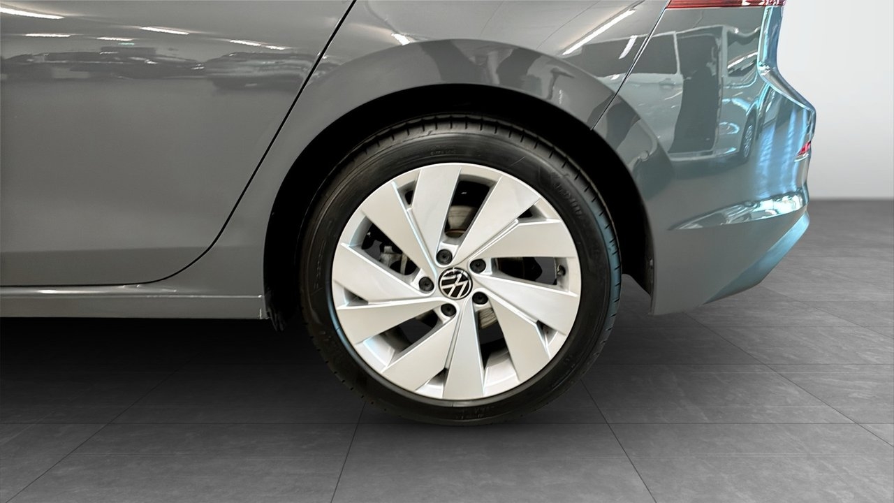 Volkswagen Golf 1.5 eTSI 2026, bild 6/10