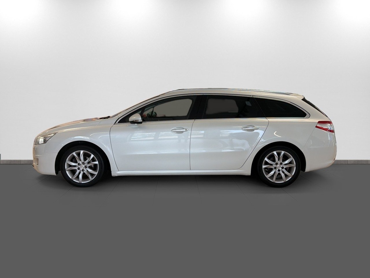 Peugeot 508 HDi FAP 140 Allure 2014, bild 2/10
