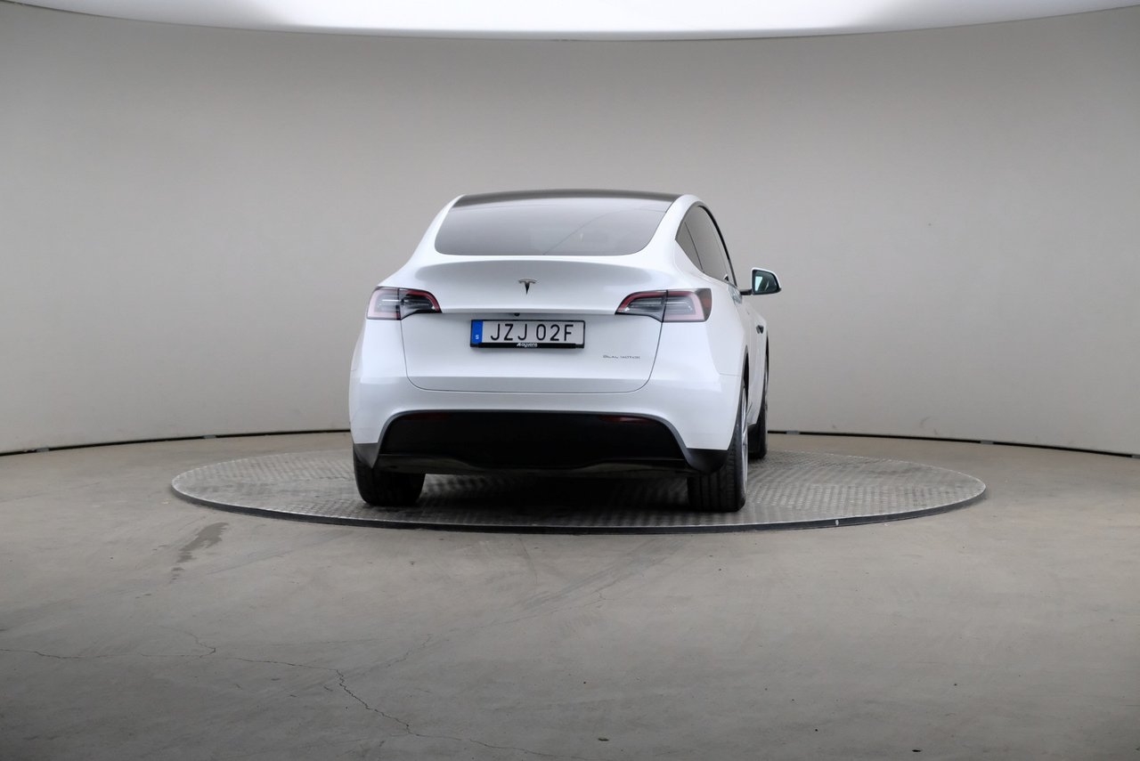 Tesla Model Y 2023, bild 5/10