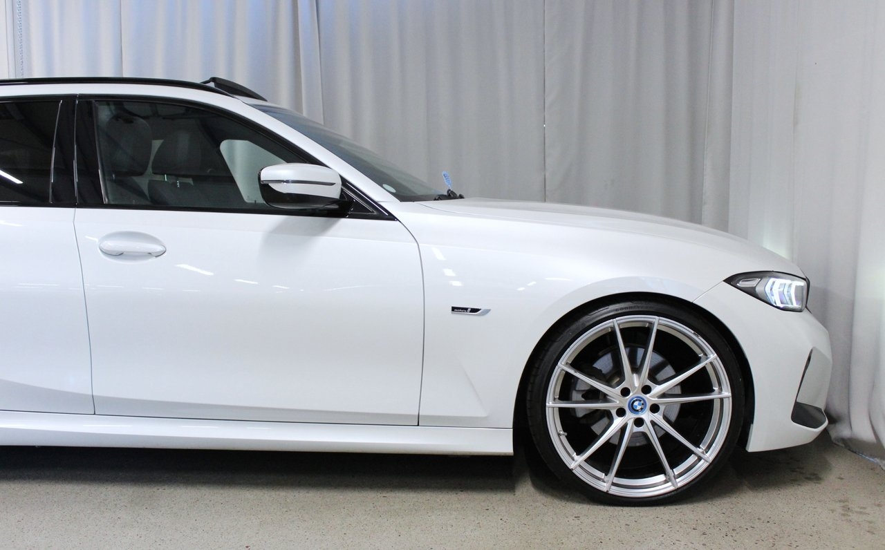 BMW 330e M Sport 2023, bild 3/10