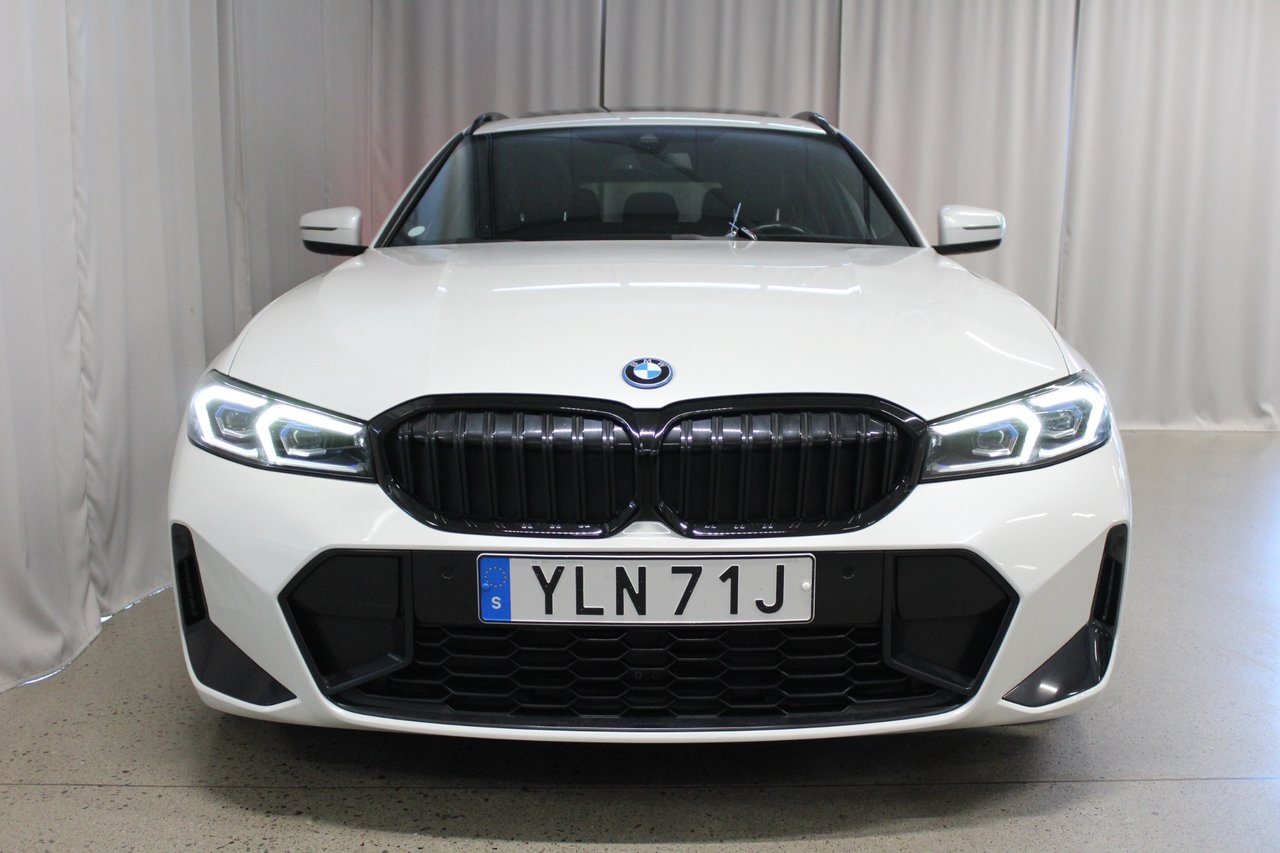 BMW 330e M Sport 2023, bild 4/10