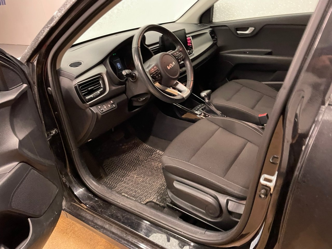 Kia Rio 1.0 T-GDI 100 2022, bild 5/5