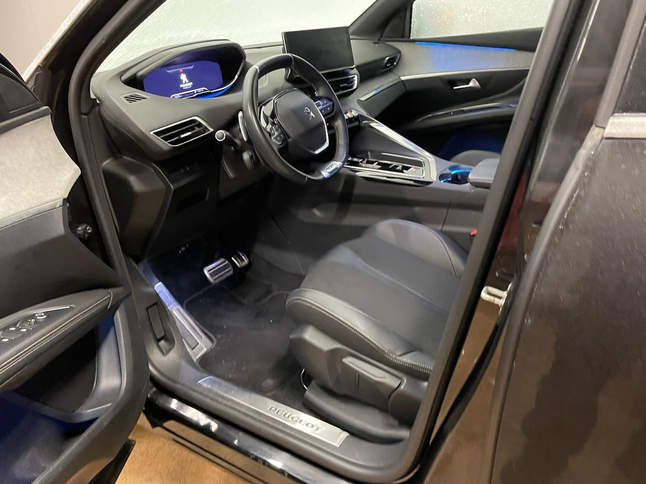 Peugeot 5008 2023, bild 5/5