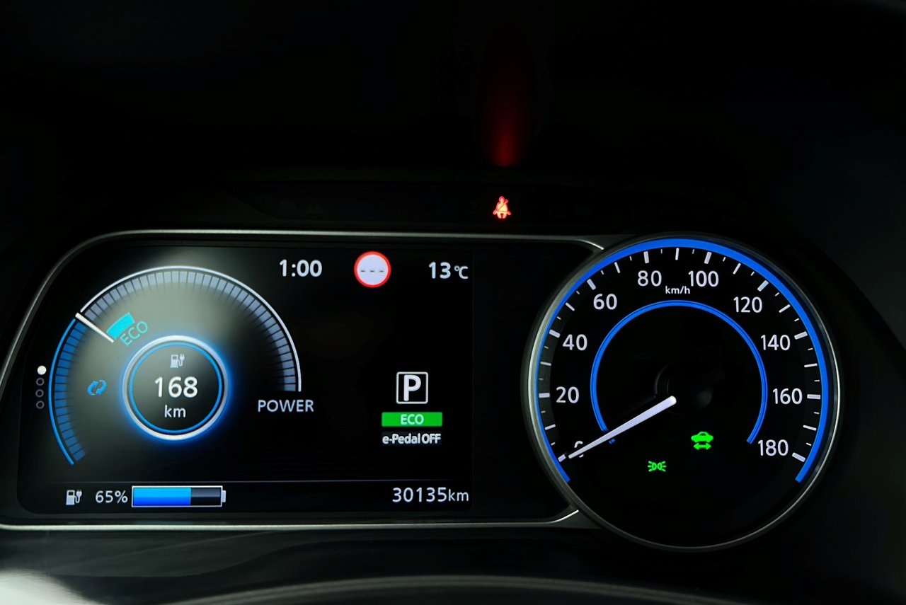 Nissan Leaf 40 kWh Acenta 2022, bild 7/10