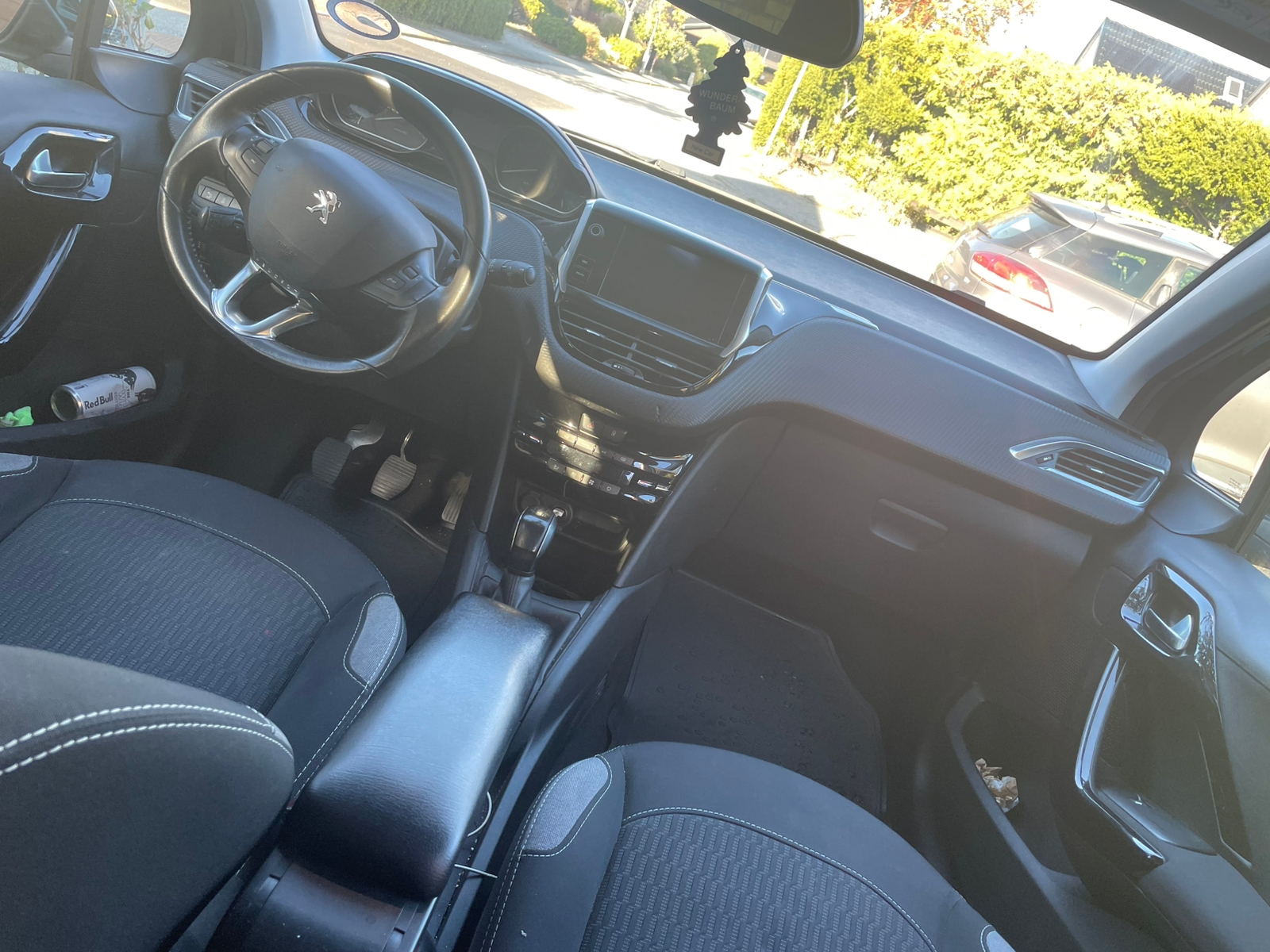 Peugeot 208 1.2 PureTech 82 2016, bild 3/6