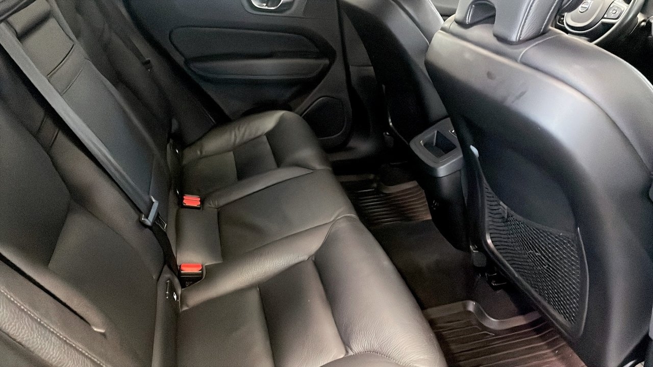 Volvo XC60 B4 Diesel Momentum 2022, bild 5/10