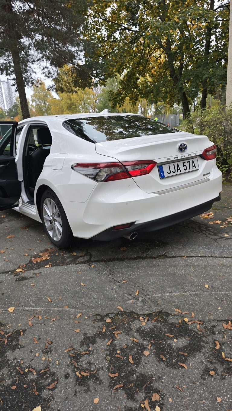 Toyota Camry 2024, bild 6/8