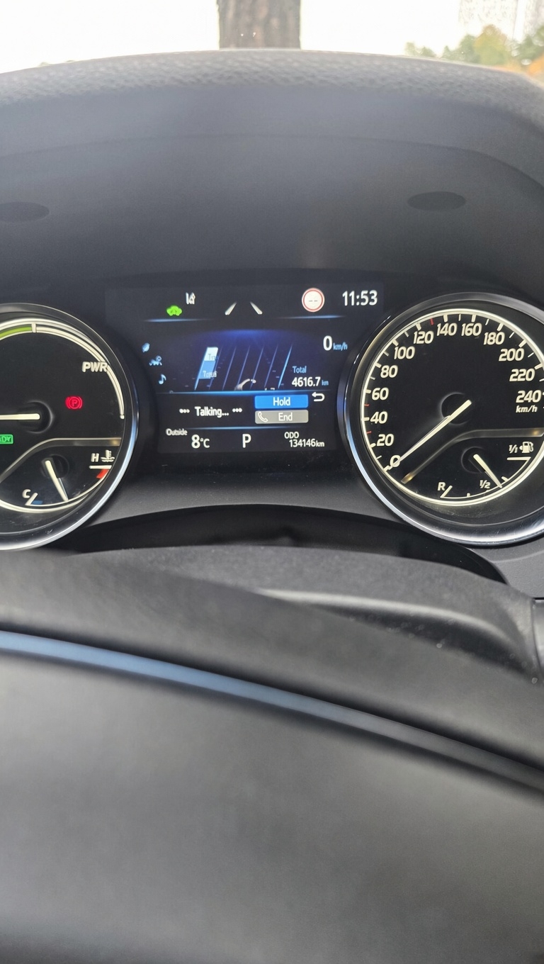 Toyota Camry 2024, bild 3/8