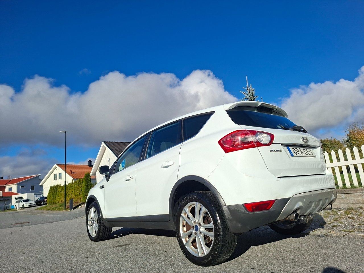 Ford Kuga 2011, bild 3/10