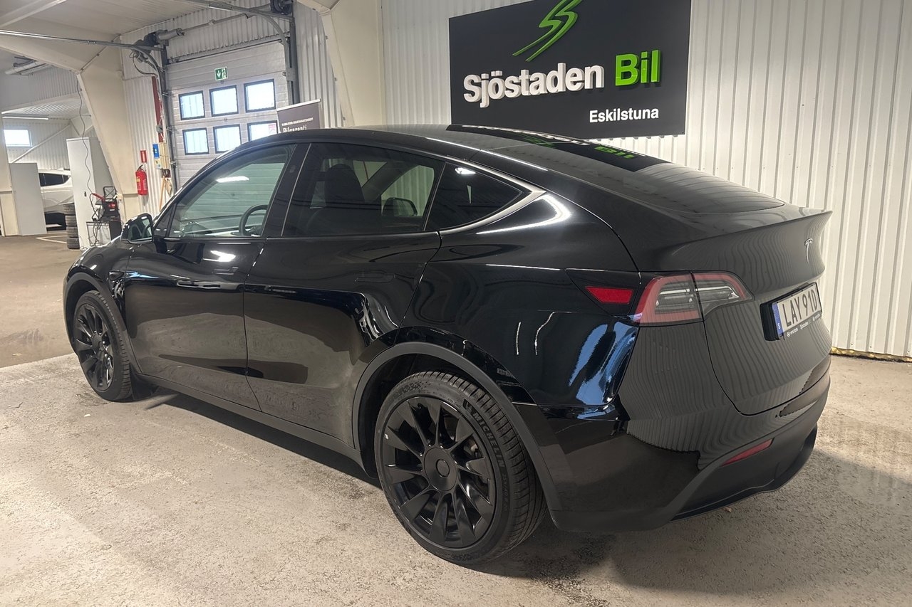 Tesla Model Y 2025, bild 3/10