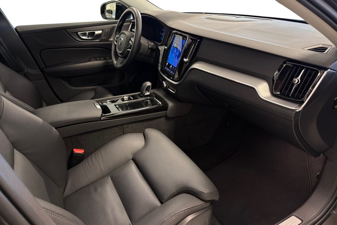 Volvo V60 T6 Plus Dark Nordic 2025, bild 7/10
