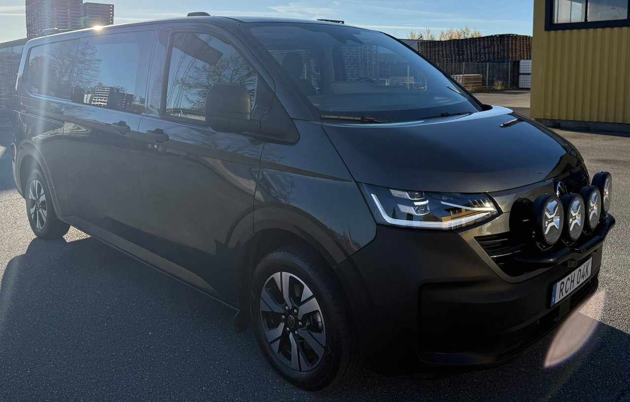 Volkswagen Transporter 2.0 TDI 2025, bild 3/10