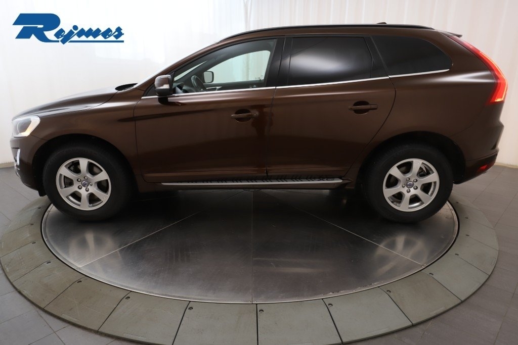 Volvo XC60 D4 Momentum Business Pro 2014, bild 3/10