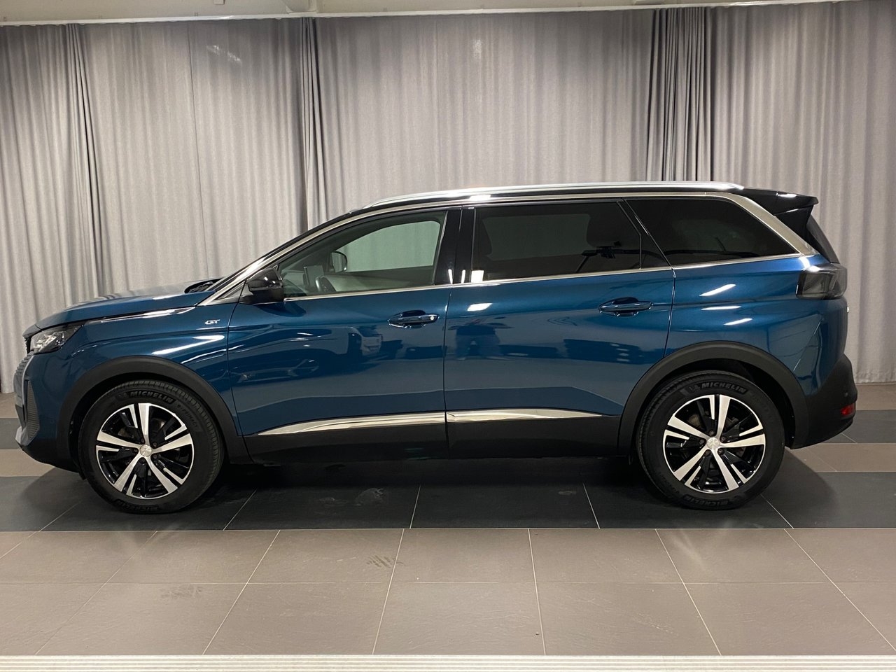 Peugeot 5008 1.2 PureTech 130 GT 2023, bild 2/10