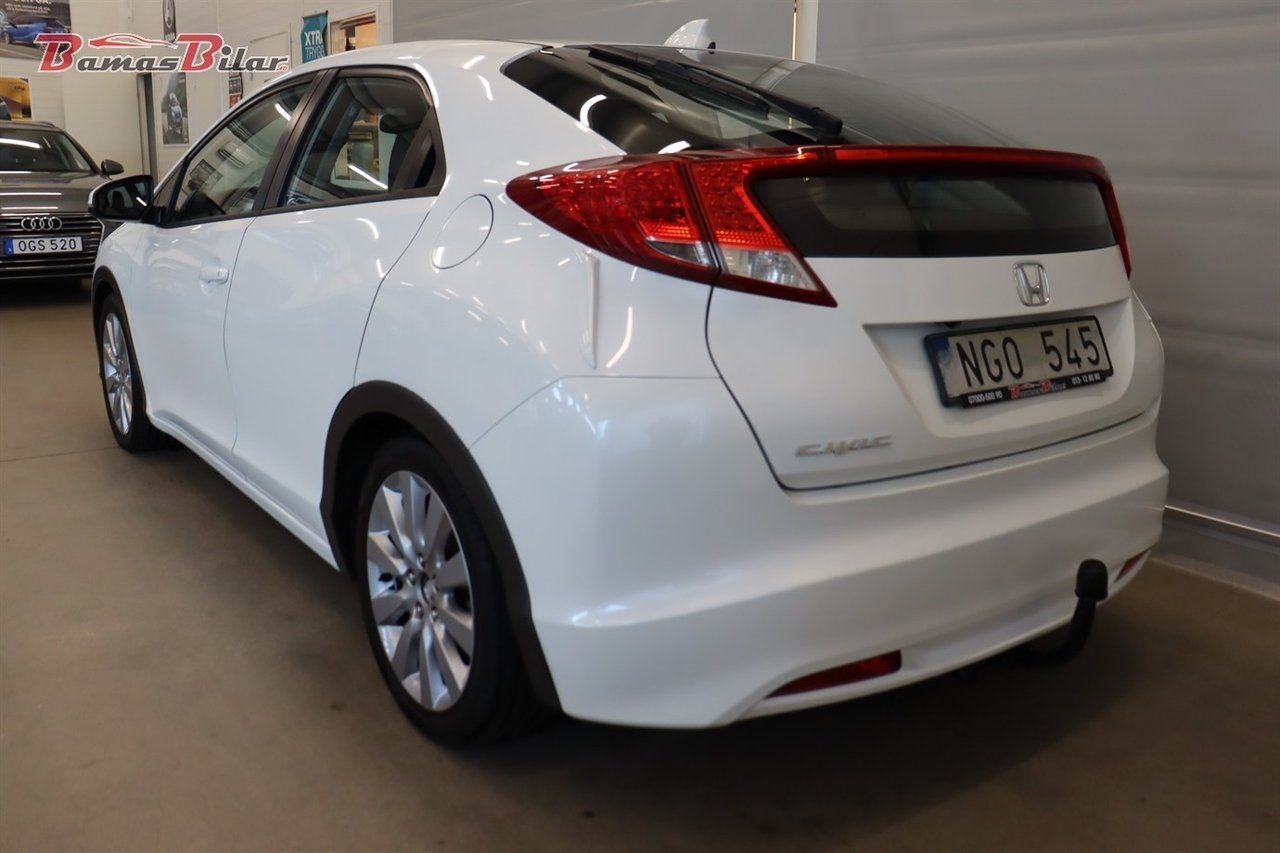 Honda Civic 1.6 i-DTEC 2013, bild 3/10