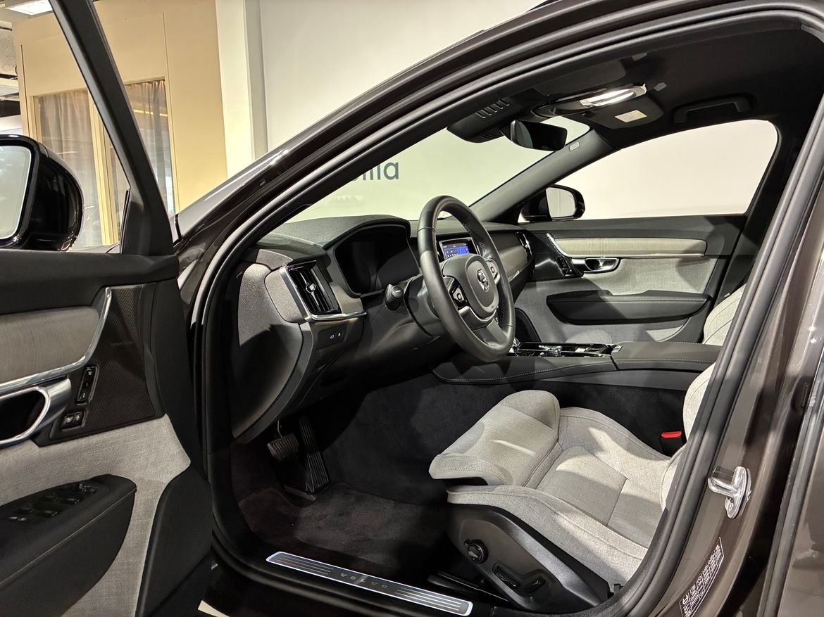 Volvo V90 T6 Plus Dark 2025, bild 4/10