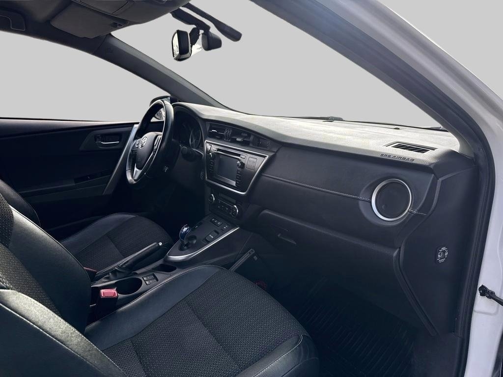 Toyota Auris 1.8 Hybrid Executive 2015, bild 6/10