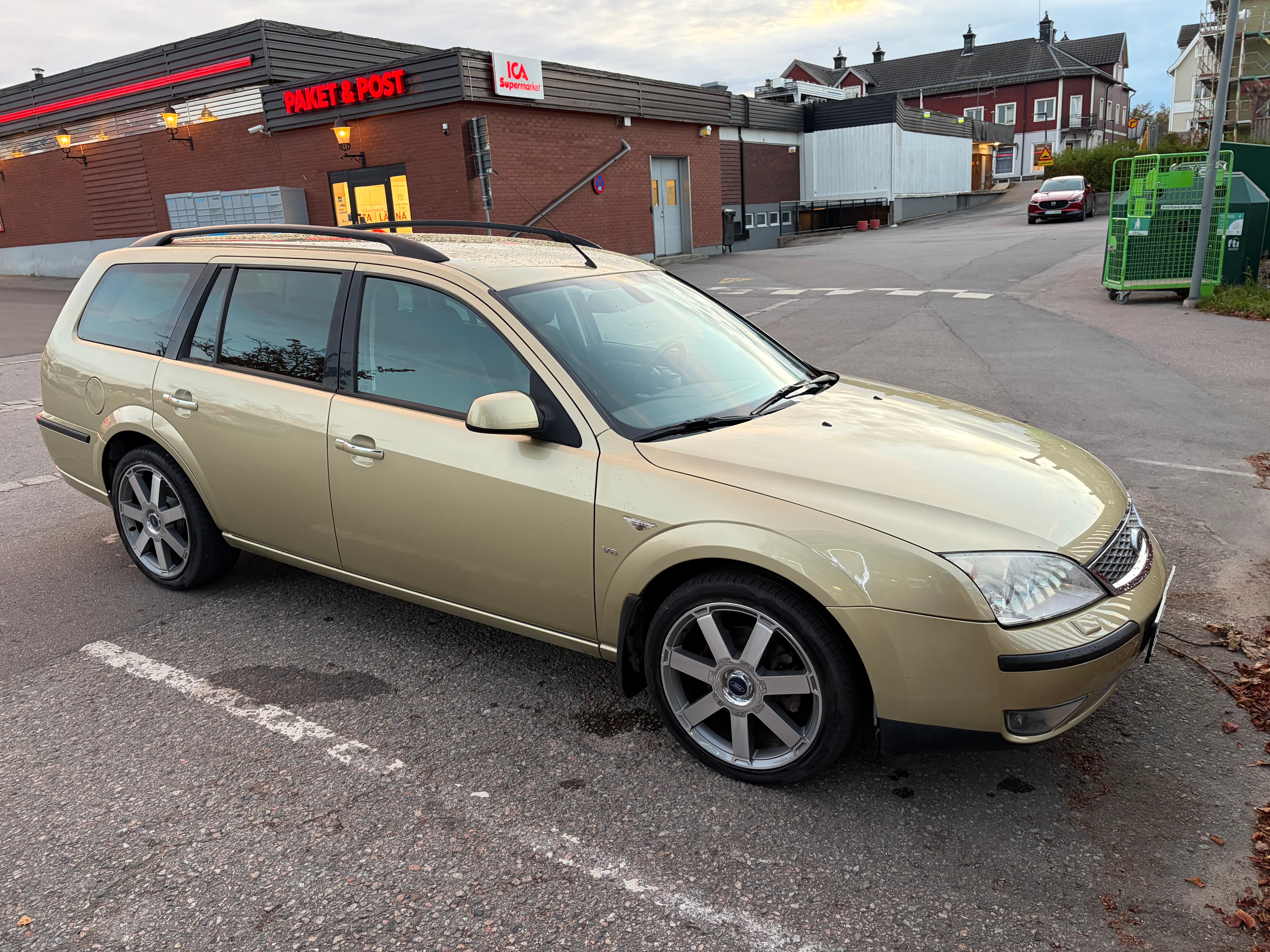 Ford Mondeo 3.0 V6 24V Titanium 2007, bild 2/7
