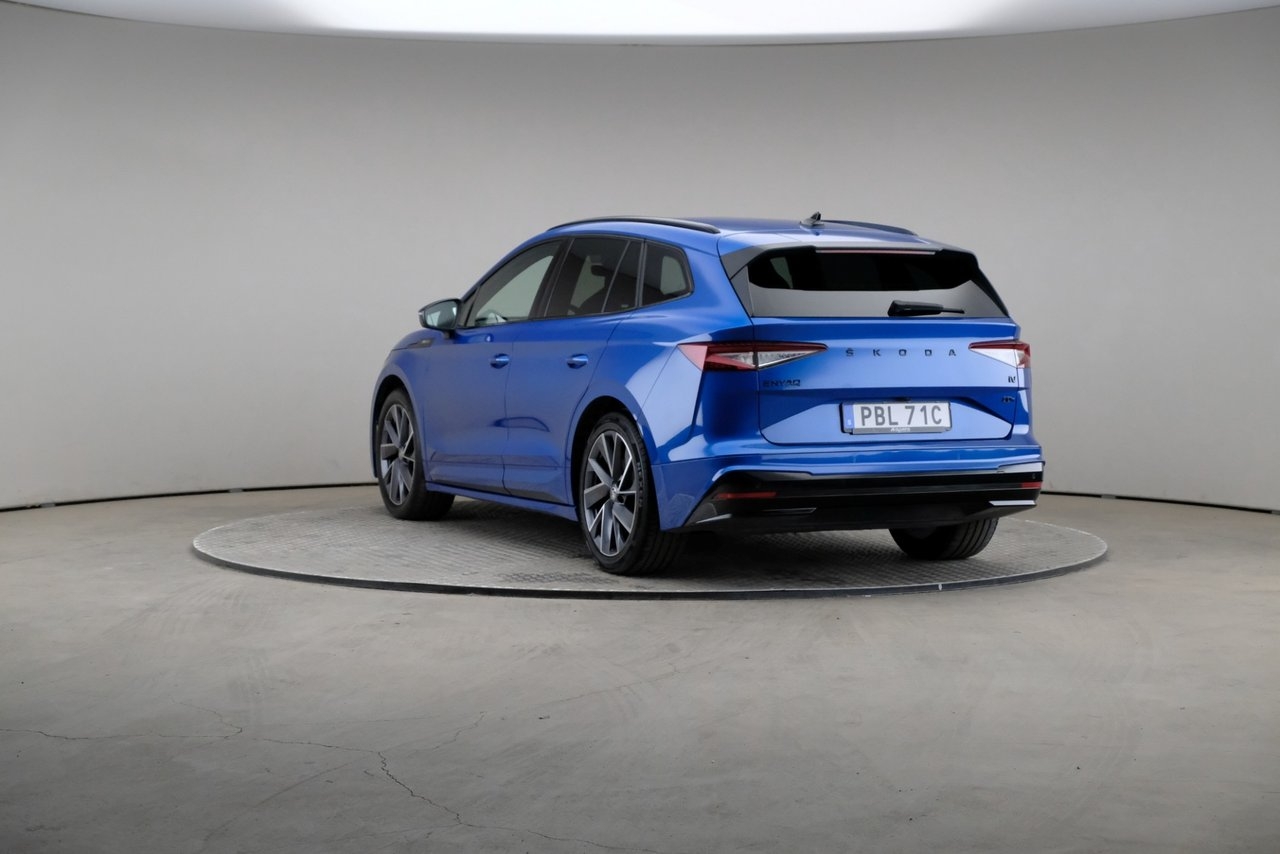 Skoda Enyaq 80x Sportline 2023, bild 2/3